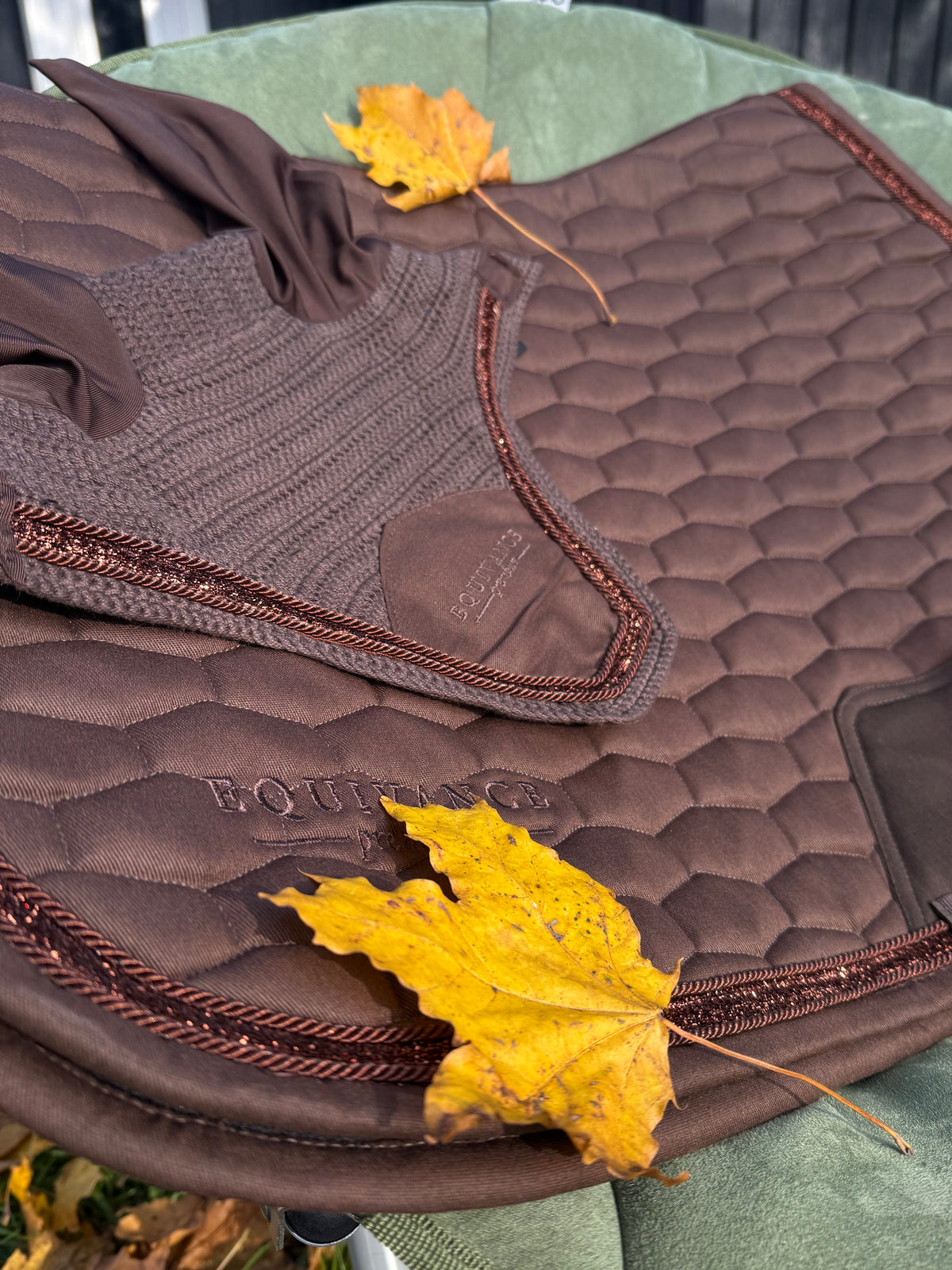 Brown cotton shimmer pad ✨